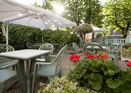 Hotell Nazionale 3*